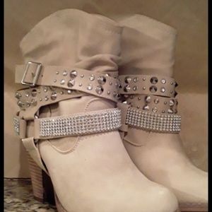 NOT RATED Women's Boots